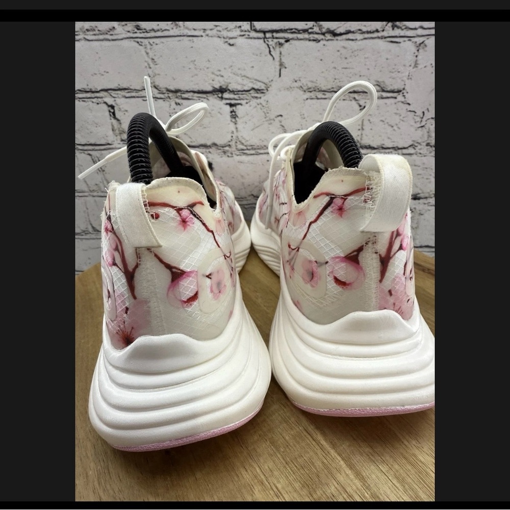 SALE | APL Streamline Women's 9 Cherry Blossom LE Running Shoes - Picture 4 of 13